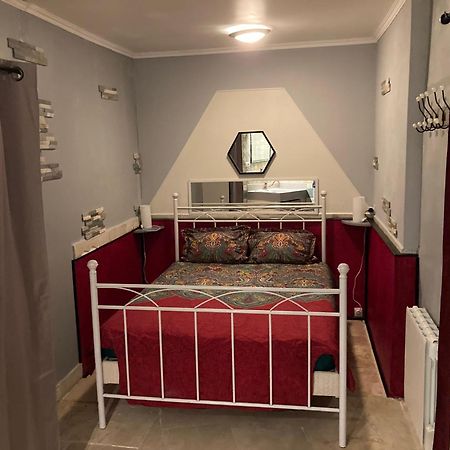Tres Bel Appartement Cosy Et Chaleureux A نيم المظهر الخارجي الصورة