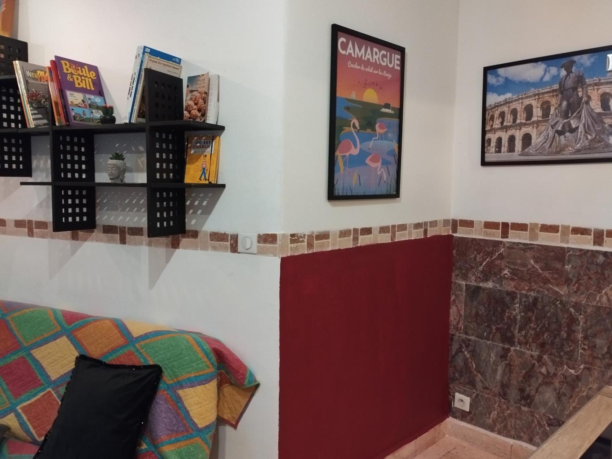 Tres Bel Appartement Cosy Et Chaleureux A نيم المظهر الخارجي الصورة