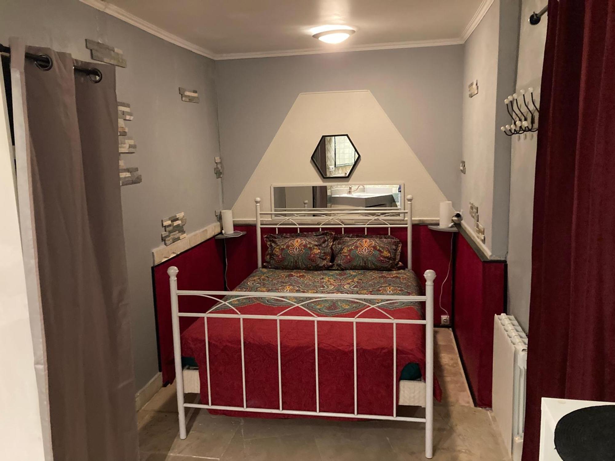 Tres Bel Appartement Cosy Et Chaleureux A نيم المظهر الخارجي الصورة